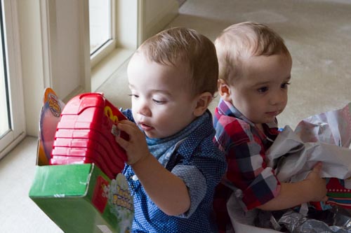 Happy little twinnies